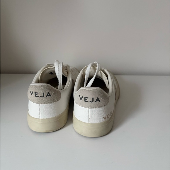 Veja Campo Chromefree Leather Shoes - Picture 8 of 10